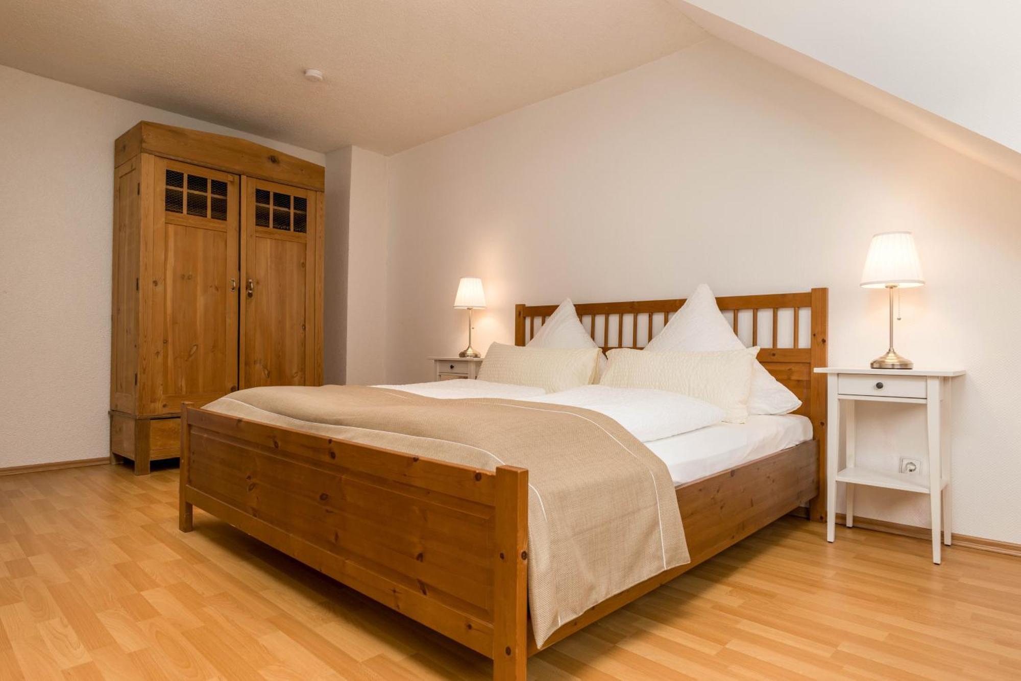 Riesling Appartement For 2 - 4 People - Billiards - Balcony With Mosel View - Parking - Wine Barrel Bar - Fully Equipped Kitchen - Netflix - Waiputv - 3 Km From Cochem Klotten Exterior foto