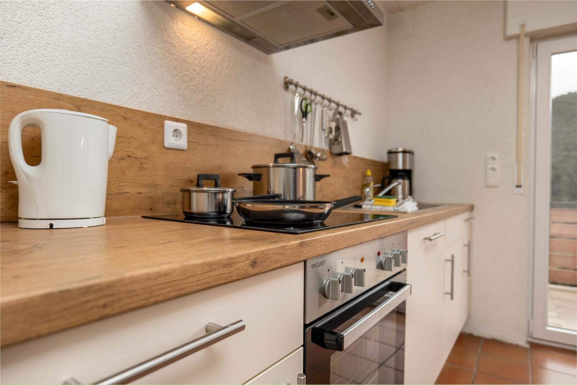 Riesling Appartement For 2 - 4 People - Billiards - Balcony With Mosel View - Parking - Wine Barrel Bar - Fully Equipped Kitchen - Netflix - Waiputv - 3 Km From Cochem Klotten Exterior foto